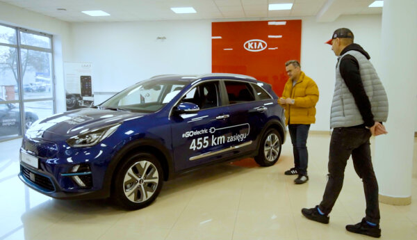 Elektryczny miejski SUV za 250 tysięcy